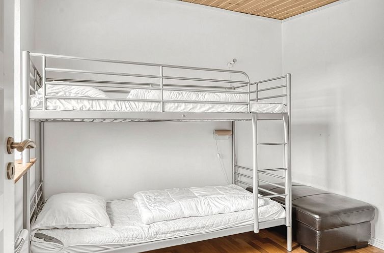 Vakantiehuis "Aku" - 700m from the sea