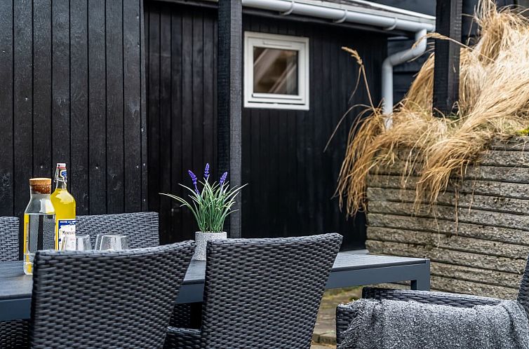 Vakantiehuis "Godja" - 1km from the sea