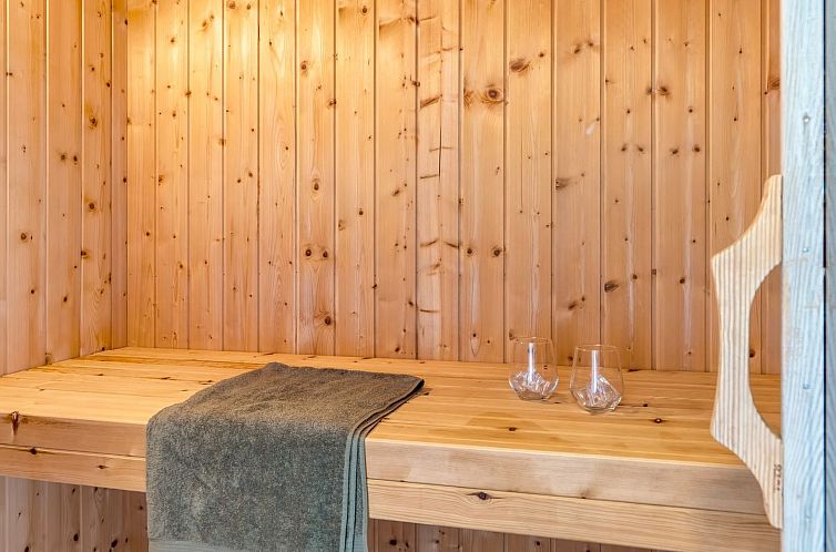 Vakantiehuis "Melita" - 2km from the sea