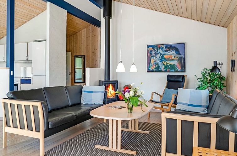 Vakantiehuis "Melita" - 2km from the sea