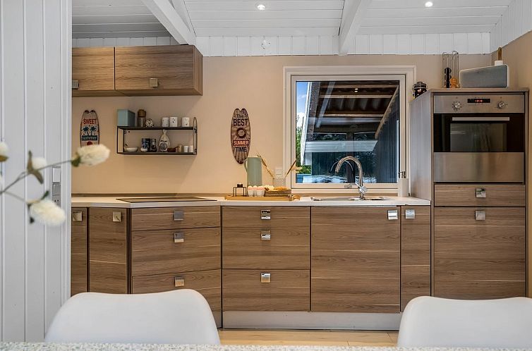 Vakantiehuis "Antigona" - 2.4km from the sea