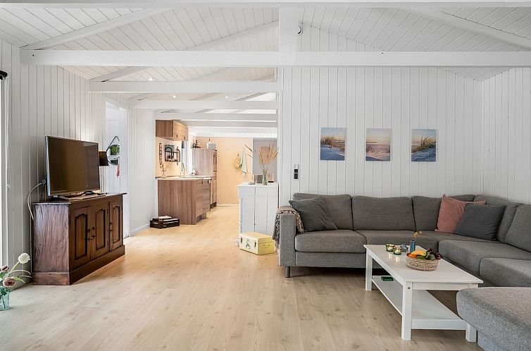 Vakantiehuis "Antigona" - 2.4km from the sea