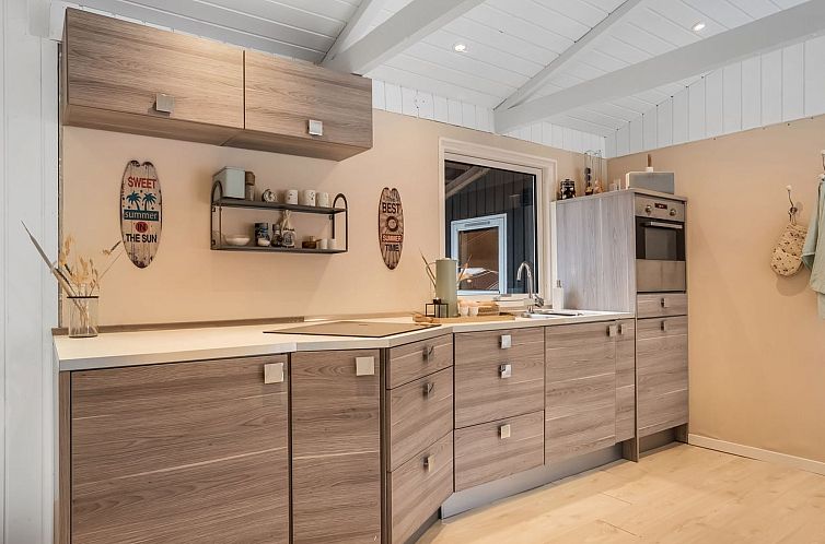 Vakantiehuis "Antigona" - 2.4km from the sea