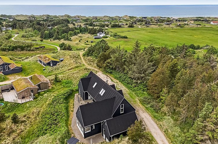 Vakantiehuis "Ajvi" - 900m from the sea