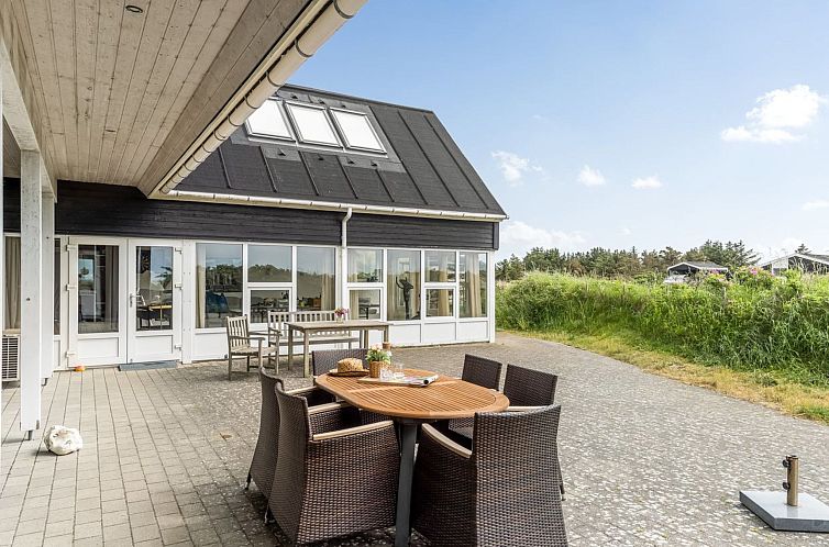Vakantiehuis "Ajvi" - 900m from the sea