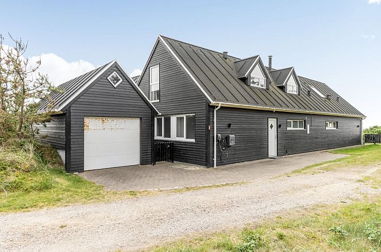 Vakantiehuis "Ajvi" - 900m from the sea