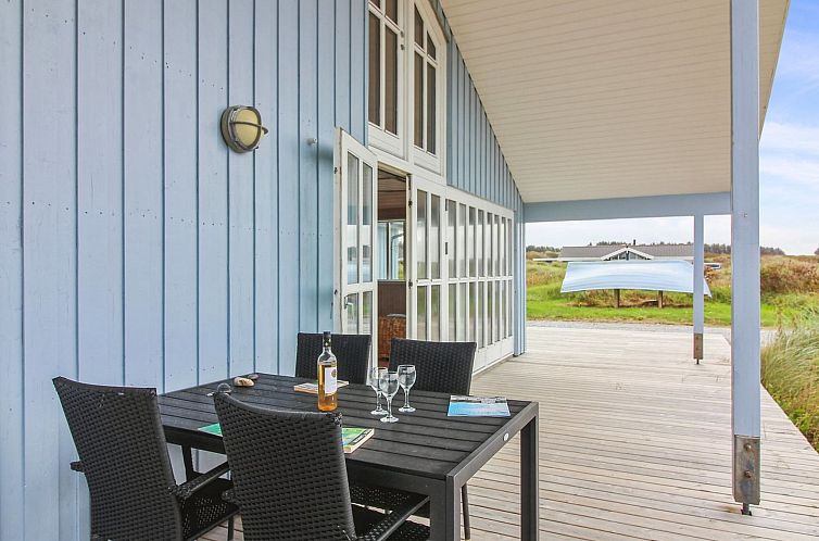 Vakantiehuis "Dorethea" - 300m from the sea