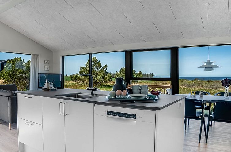 Vakantiehuis "Merete" - 900m from the sea