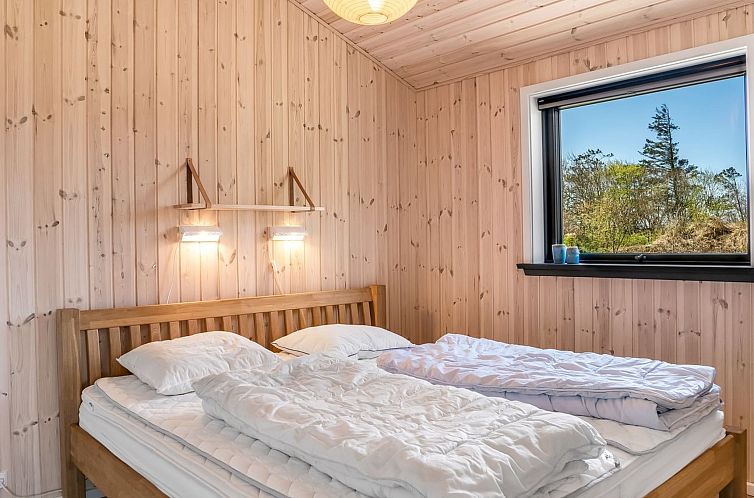 Vakantiehuis "Merete" - 900m from the sea