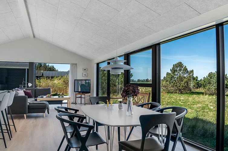 Vakantiehuis "Merete" - 900m from the sea