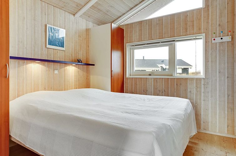 Vakantiehuis "Lien" - 160m from the sea