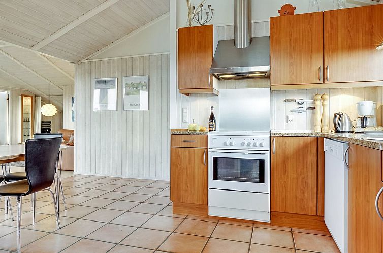 Vakantiehuis "Lien" - 160m from the sea