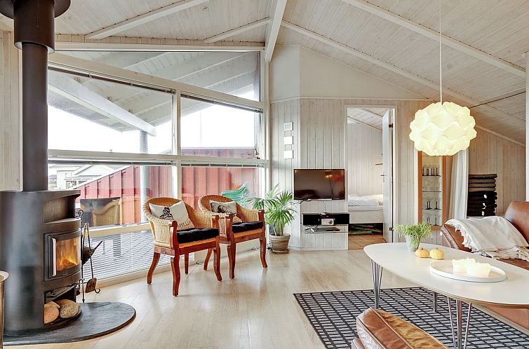 Vakantiehuis "Lien" - 160m from the sea