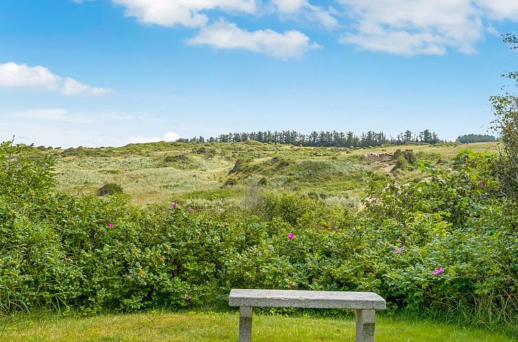 Vakantiehuis "Nikolce" - 500m from the sea