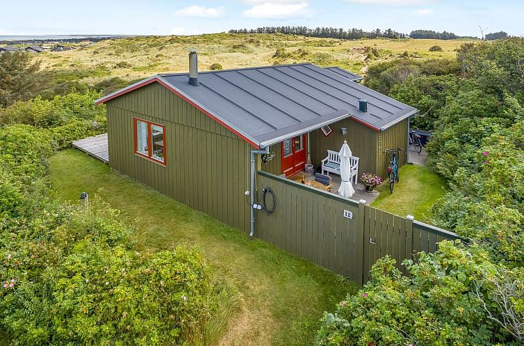 Vakantiehuis "Nikolce" - 500m from the sea