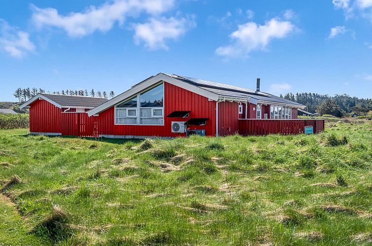 Vakantiehuis "Skrallan" - 400m from the sea