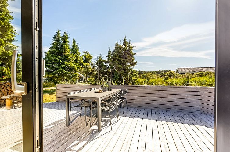 Vakantiehuis "Verner" - 990m from the sea