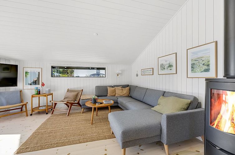 Vakantiehuis "Verner" - 990m from the sea