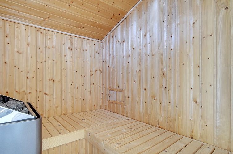 Vakantiehuis "Konsta" - 200m from the sea