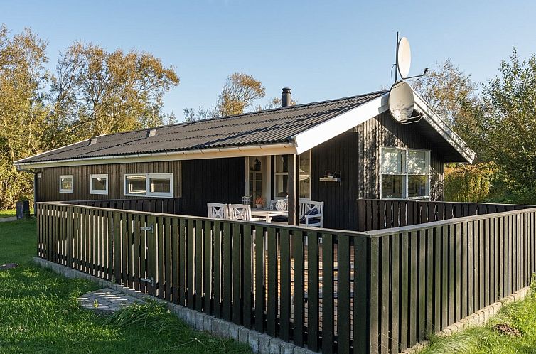 Vakantiehuis "Anella" - 1.4km from the sea