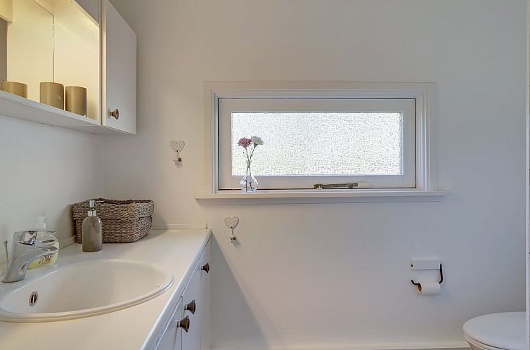 Vakantiehuis "Anella" - 1.4km from the sea