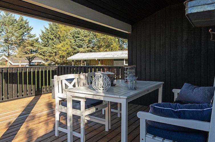 Vakantiehuis "Anella" - 1.4km from the sea