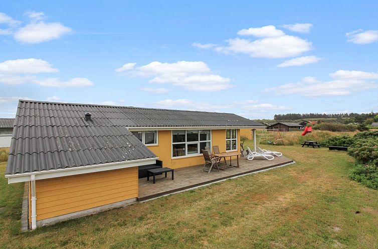 Vakantiehuis "Adelbert" - 400m from the sea