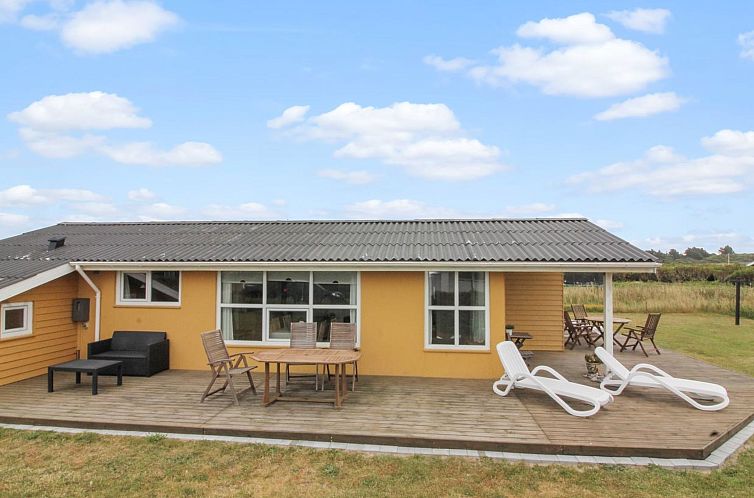 Vakantiehuis "Adelbert" - 400m from the sea