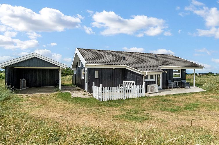 Vakantiehuis "Fanni" - 460m from the sea