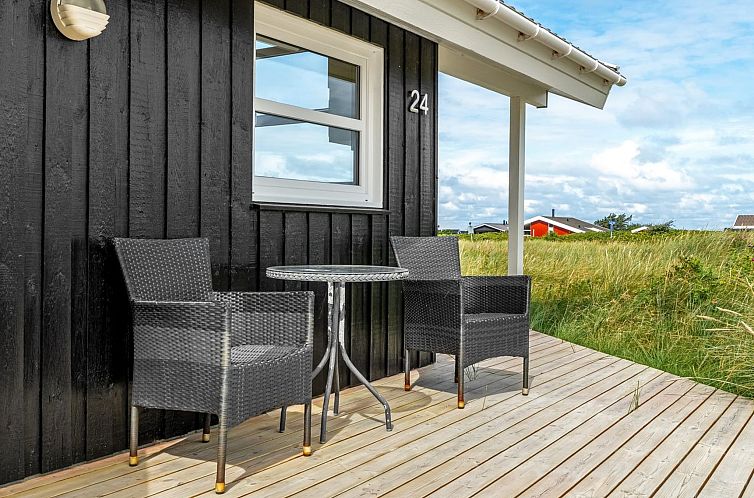 Vakantiehuis "Fanni" - 460m from the sea