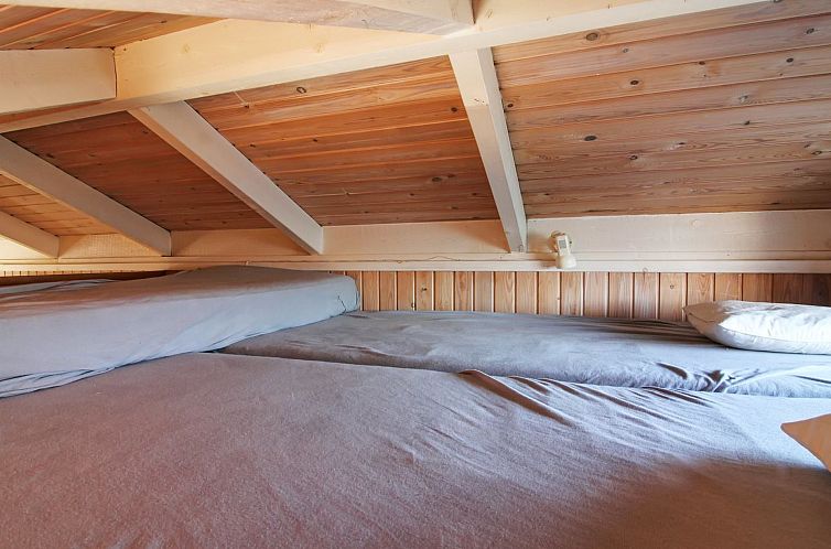 Vakantiehuis "Sixten" - 450m from the sea