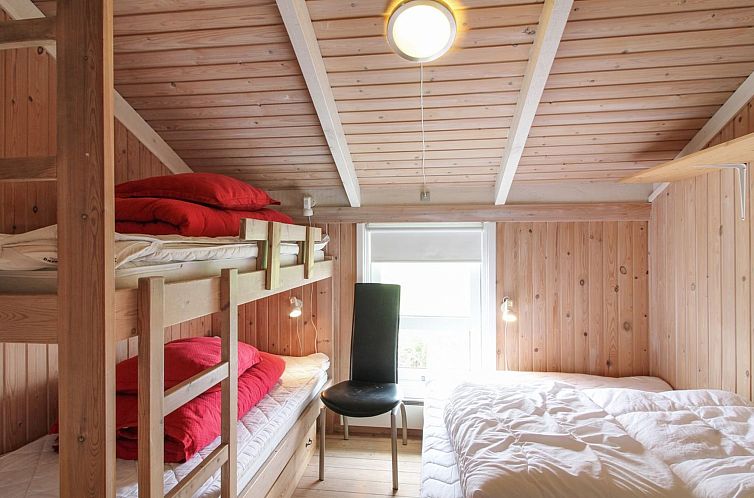 Vakantiehuis "Sixten" - 450m from the sea