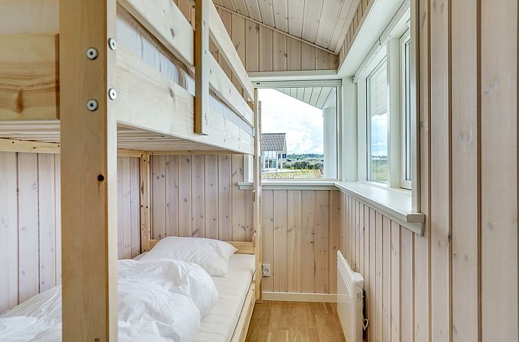 Vakantiehuis "Esma" - 150m from the sea