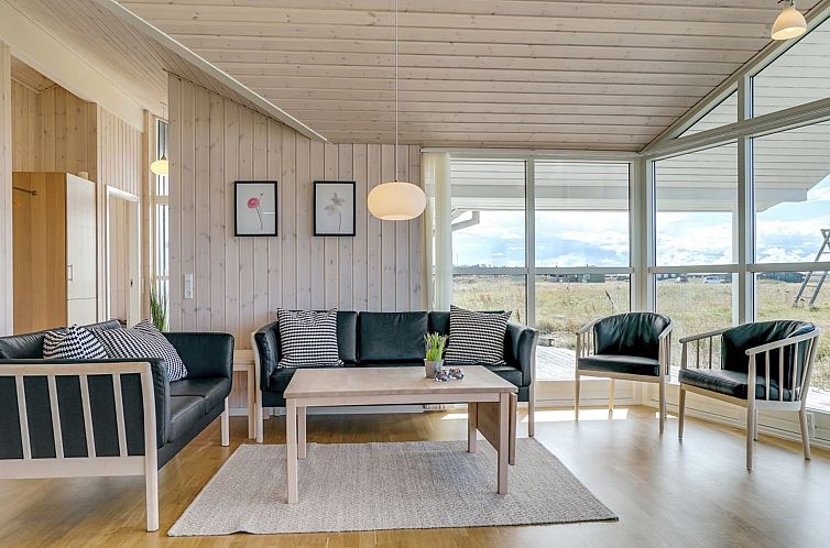 Vakantiehuis "Esma" - 150m from the sea