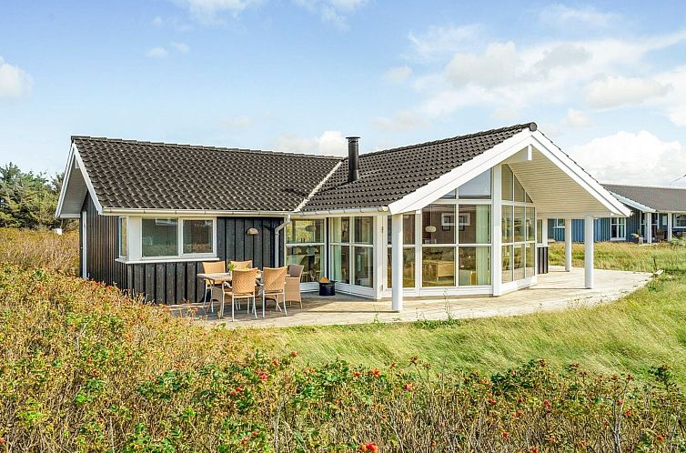 Vakantiehuis "Esma" - 150m from the sea