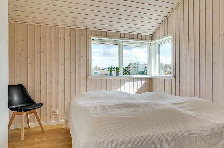 Vakantiehuis "Esma" - 150m from the sea