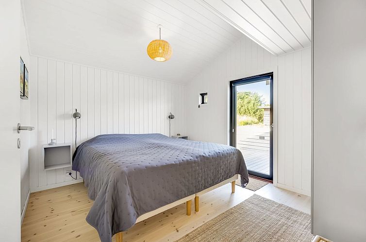 Vakantiehuis "Verner" - 990m from the sea