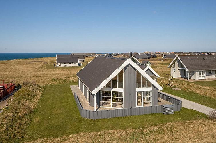 Vakantiehuis "Hedy" - 150m from the sea