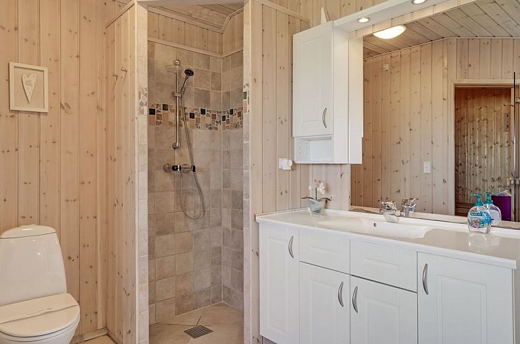 Vakantiehuis "Hedy" - 150m from the sea