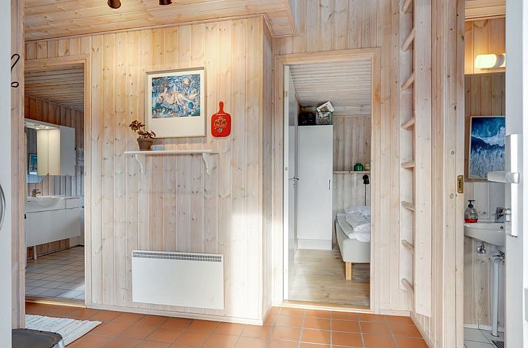 Vakantiehuis "Ananda" - 245m from the sea