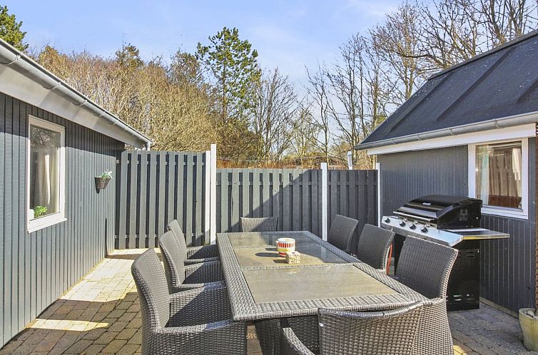 Vakantiehuis "Fridhild" - 875m from the sea