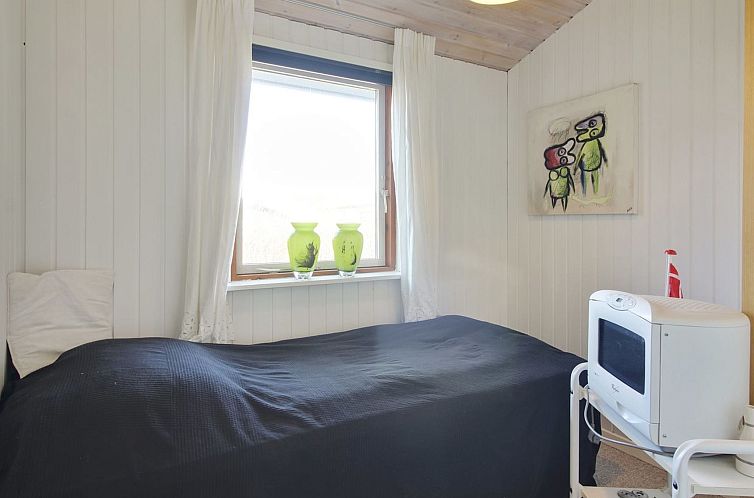 Vakantiehuis "Fridhild" - 875m from the sea