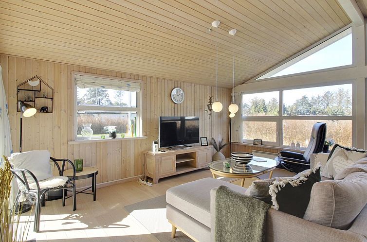 Vakantiehuis "Fridhild" - 875m from the sea