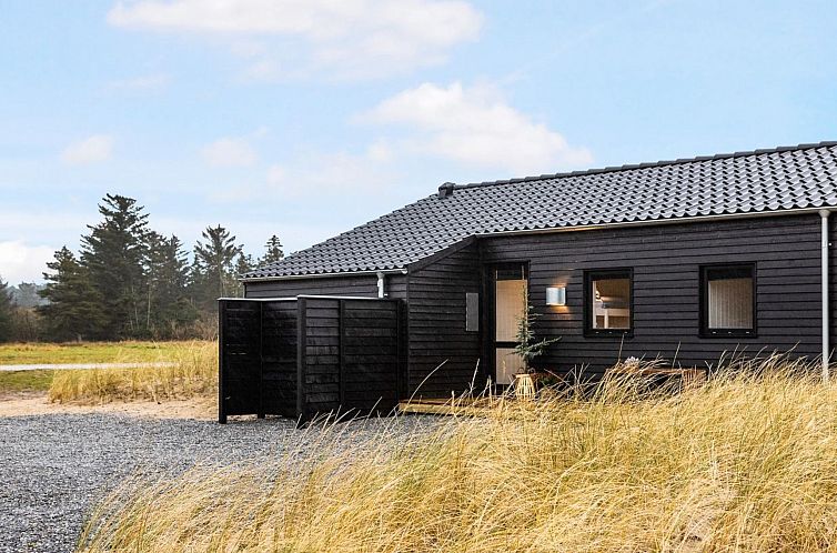 Vakantiehuis "Preben" - 500m from the sea