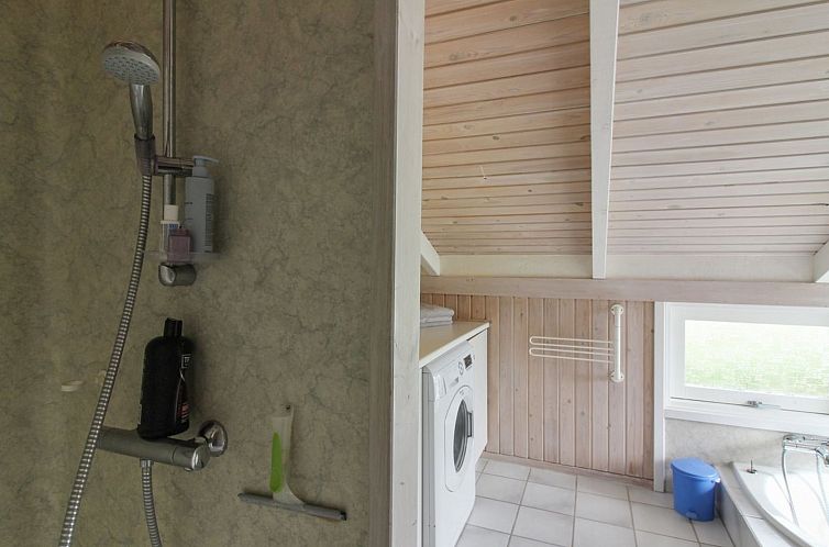 Vakantiehuis "Sixten" - 450m from the sea