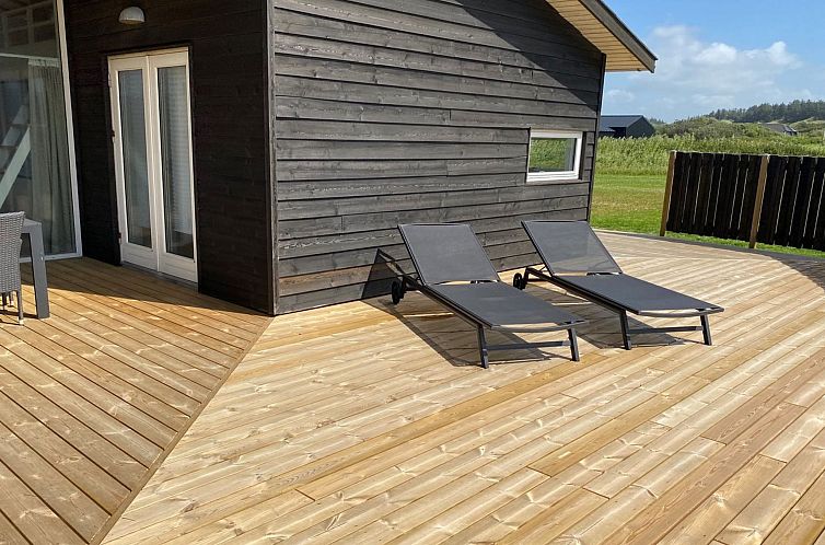 Vakantiehuis "Preben" - 500m from the sea