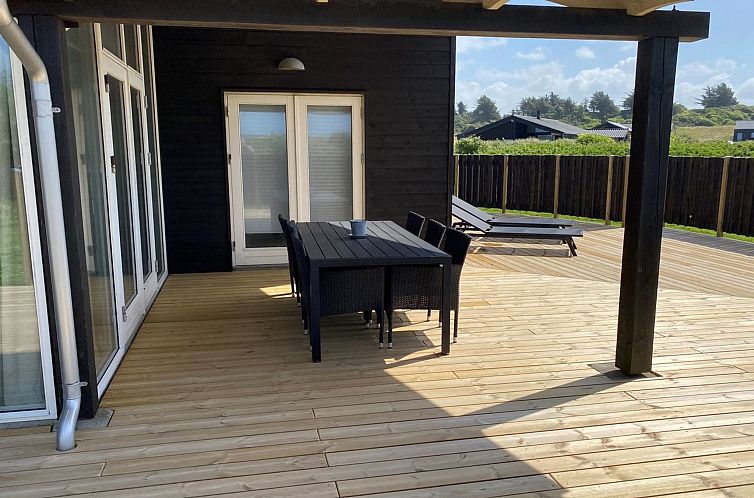 Vakantiehuis "Preben" - 500m from the sea