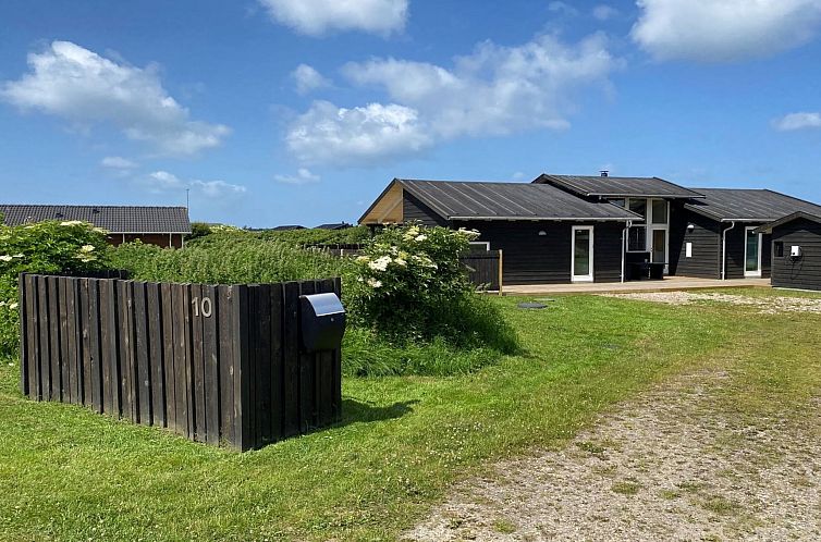 Vakantiehuis "Preben" - 500m from the sea