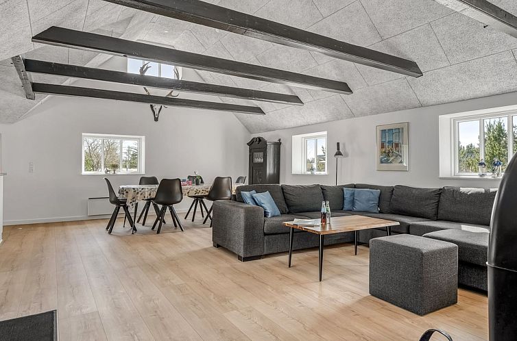 Vakantiehuis "Elisa" - 1.2km from the sea