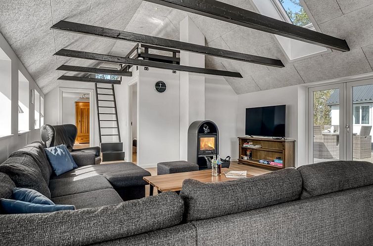 Vakantiehuis "Elisa" - 1.2km from the sea